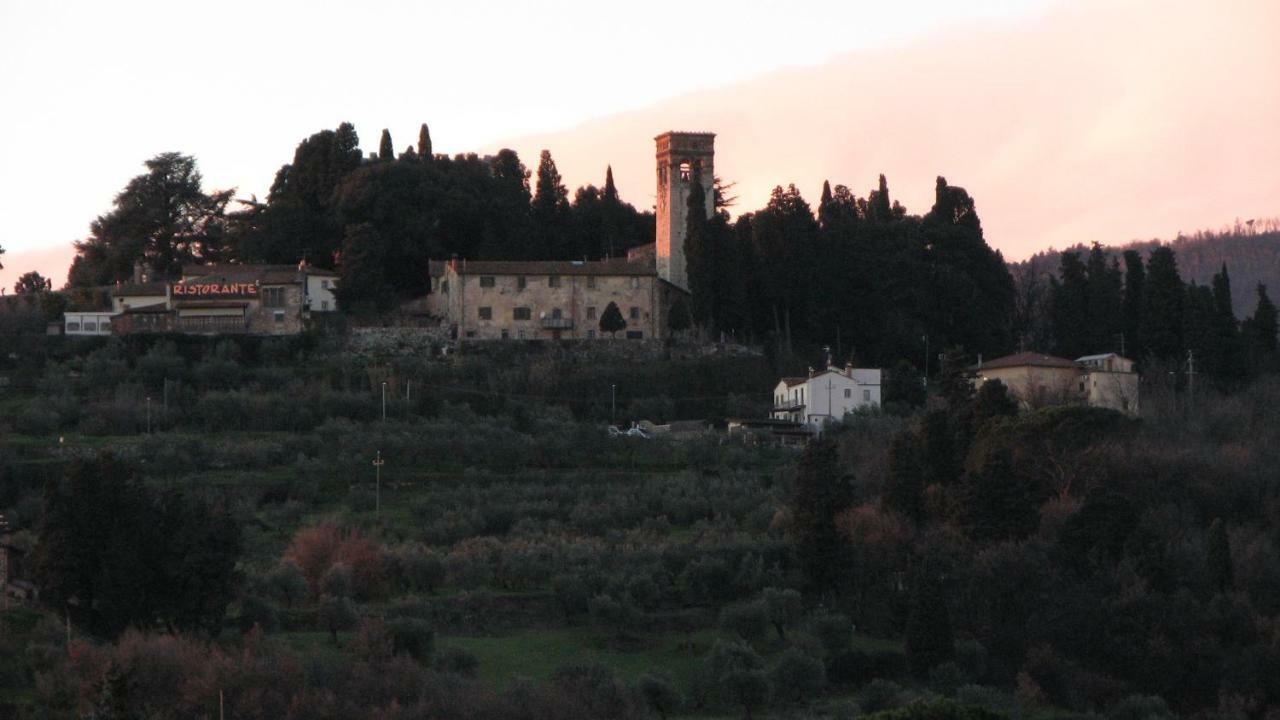 蒙泰穆尔洛Borgo Della Rocca住宿加早餐旅馆 外观 照片